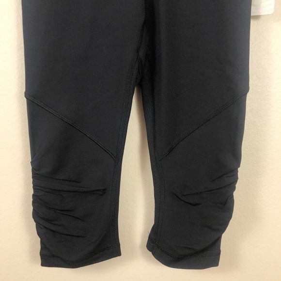 Lululemon Run For Your Life Crop Black Leggings Workout Active Size 4 - Picture 6 of 14